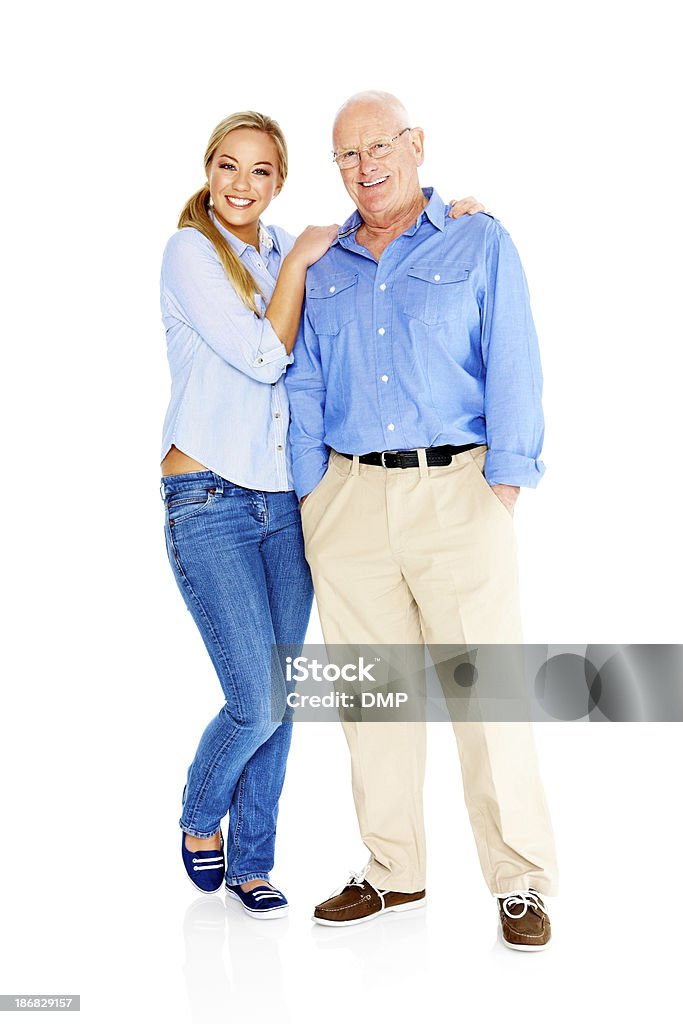 Padre e figlia felici in piedi insieme su bianco - Foto stock royalty-free di Padre