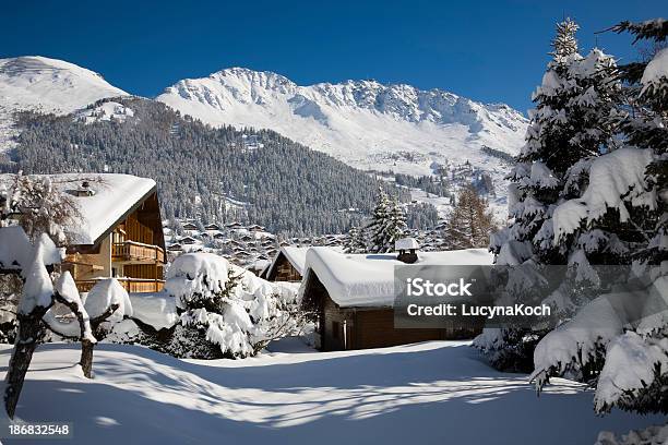Panoramablick Von M Gele Und Verbier Village Stockfoto und mehr Bilder von Skihütte - Skihütte, Schnee, Schweiz