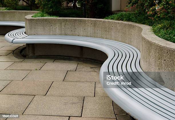 Curved Bench Stock Photo - Download Image Now - Architecture, Bench, City