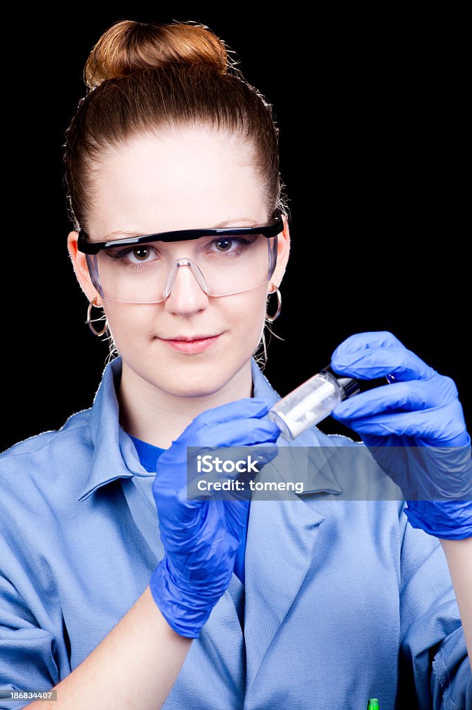 Pesquisador feminino química, com amostra - Foto de stock de 20 Anos royalty-free