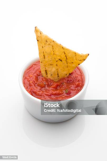 Mexicana Nacho Y Salsa Foto de stock y más banco de imágenes de Alimento - Alimento, Aperitivo - Plato de comida, Asado - Alimento cocinado