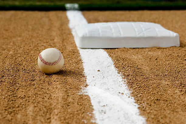 istock Baseball - Foul Ball 186837585