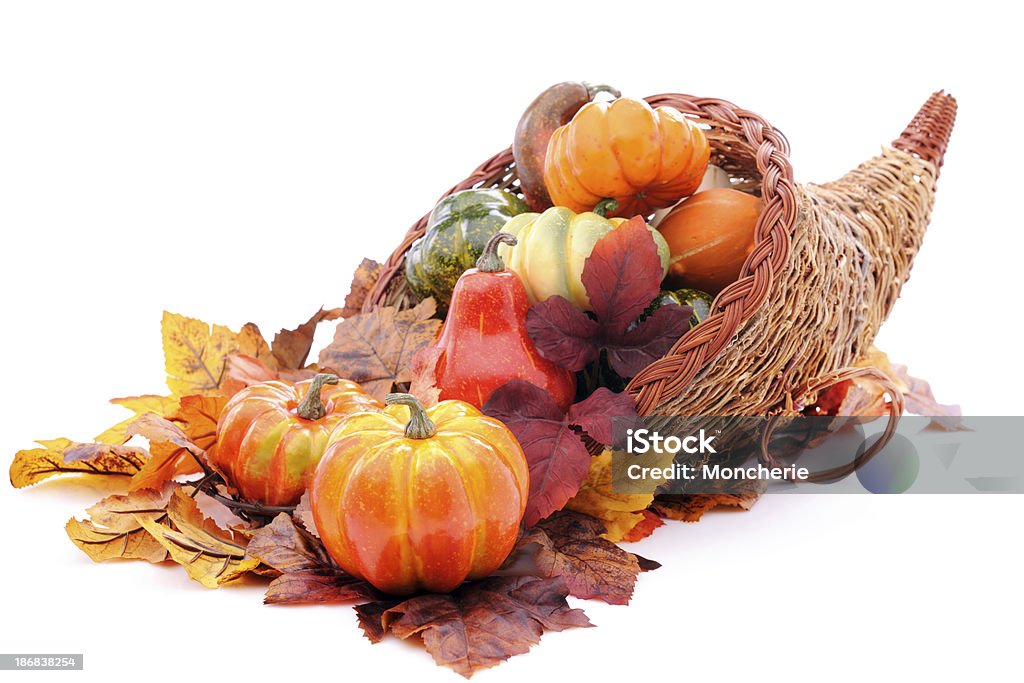 Cornucopia con pumpkins - Foto de stock de Calabaza gigante libre de derechos