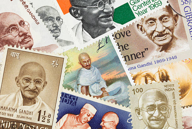 gandhi briefmarke kollektion - postage stamp correspondence postmark macro stock-fotos und bilder