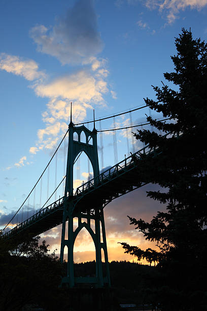 istock St Johns Bridge Portland Oregon. 186839975