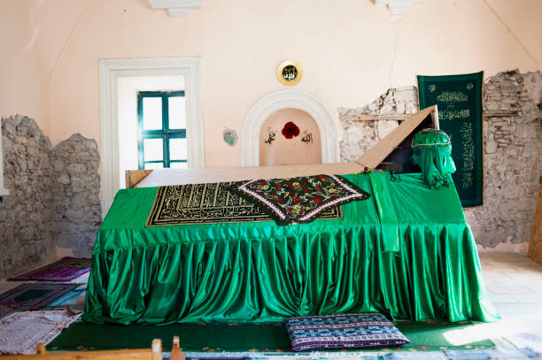 istock Tomb of Emir Sultan, (Seyyid Mükerremiddin) İzmir, Turkey 186842178