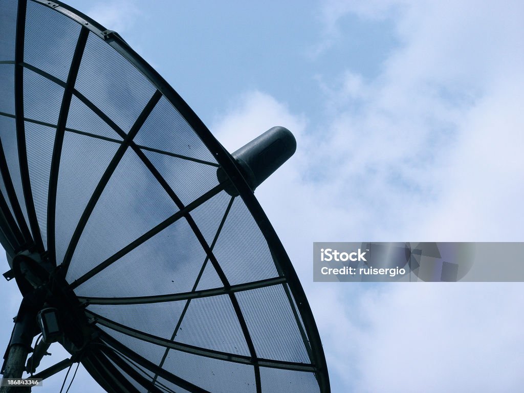 La comunicación - Foto de stock de Antena parabólica libre de derechos