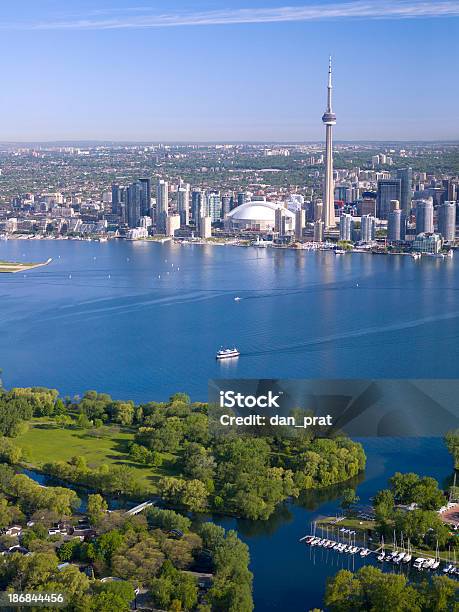 Toronto Skyline Della Città - Fotografie stock e altre immagini di Bay Street - Bay Street, Toronto, Veduta aerea