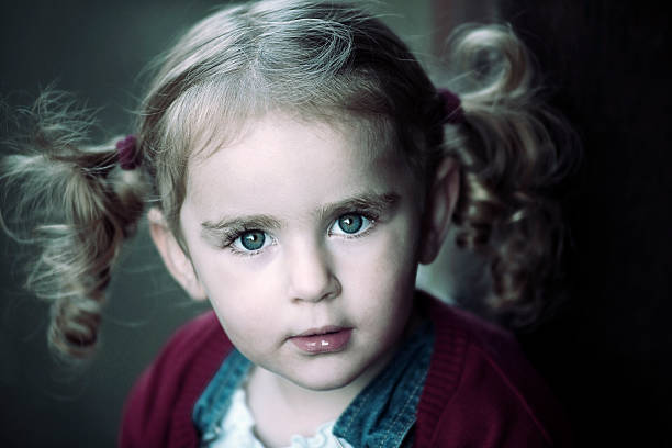 istock Cute little girl 186845354