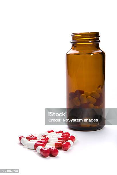 Le Pillole - Fotografie stock e altre immagini di Antidolorifico - Antidolorifico, Aperto, Bellezza
