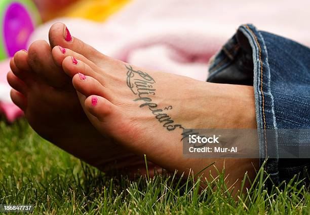 Philippians 413 Tatuagem - Fotografias de stock e mais imagens de Calças de Ganga - Calças de Ganga, Comunicação, Conceito