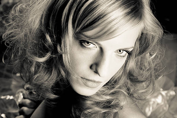 istock Beautiful woman portrait 186847808