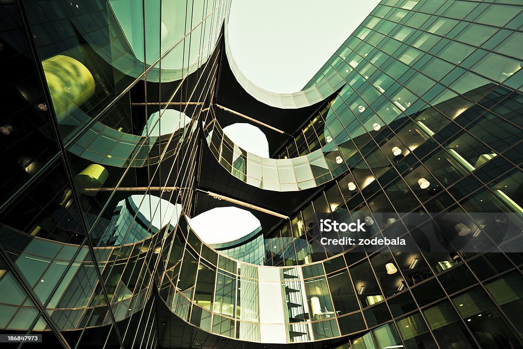 Crystal de edificios de oficinas en el distrito financiero - Foto de stock de Arquitectura exterior libre de derechos