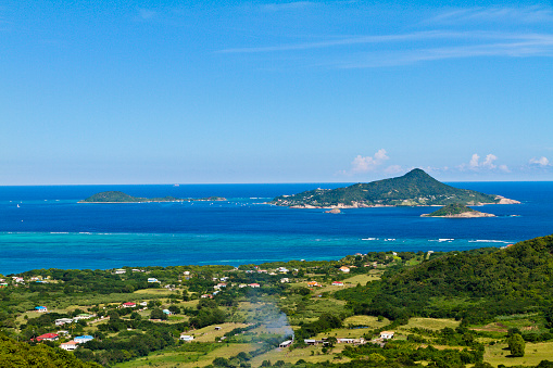 Petite Martinique and Petite Dominique seen from Carriacou. 