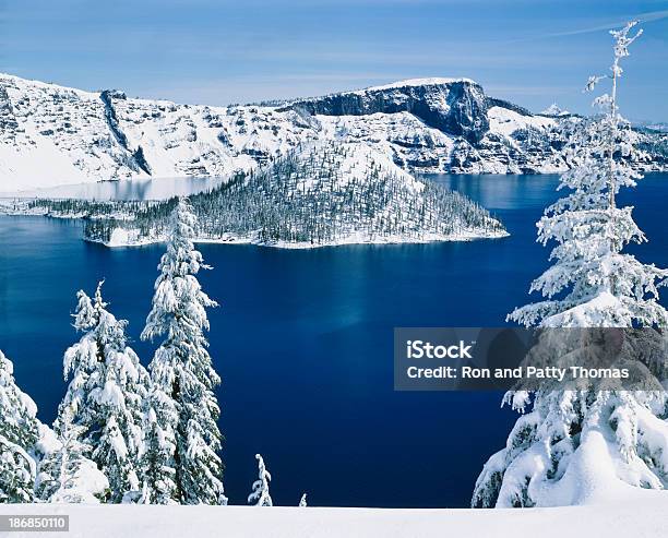 Вулканическое Озеро Национальный Парк P — стоковые фотографии и другие картинки Национальный парк озеро Крейтер - Национальный парк озеро Крейтер, Орегон - штат США, Зима