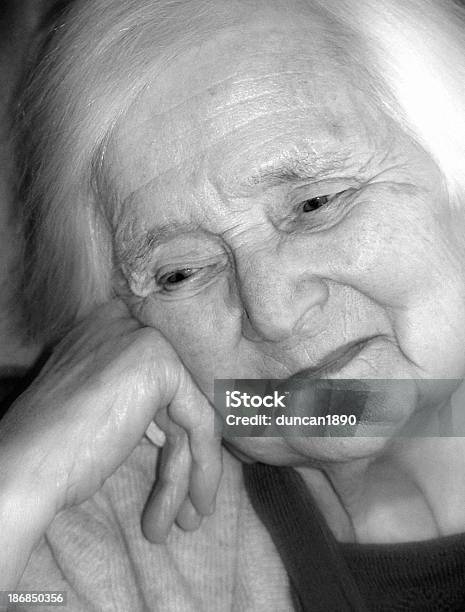 증조할머니 80-89세에 대한 스톡 사진 및 기타 이미지 - 80-89세, 건강관리와 의술, 고요한 장면
