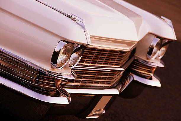 přední část vintage americké auto - bronz slitina fotky - stock snímky, obrázky a fotky