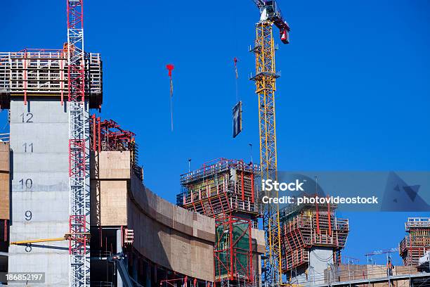 Hohe Leibhöhekonstruktion Stockfoto und mehr Bilder von Architektur - Architektur, Ausrüstung und Geräte, Außenaufnahme von Gebäuden