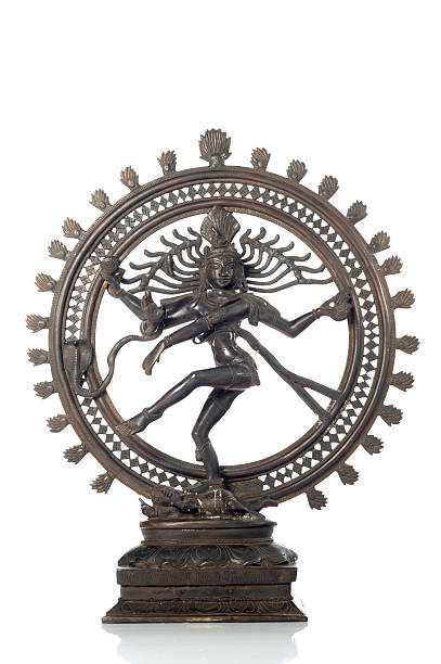 statua del dio indù indiana shiva nataraja - shiva hindu god statue dancing foto e immagini stock