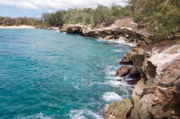 mahaulepu la playa de kauai - mahaulepu beach fotografías e imágenes de stock