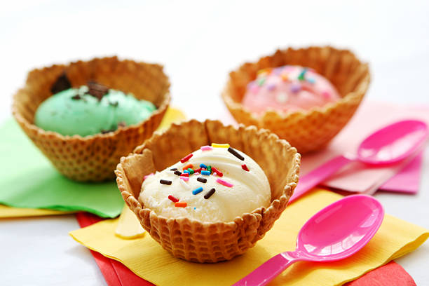 dessert - ice cream dessert - ice cream ice cream party stock pictures, royalty-free photos & images