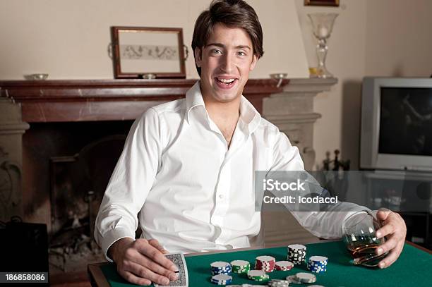 贅沢な男性 - ポーカーのストックフォトや画像を多数ご用意 - ポーカー, 豪華, くじ