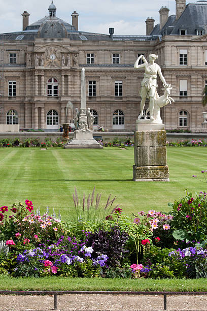istock The Luxembourg Garden 186858395