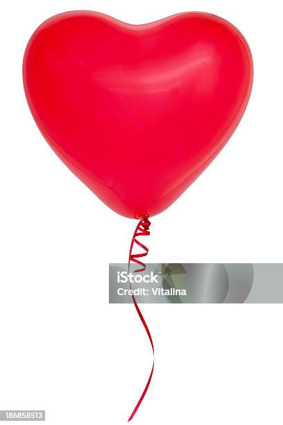 Balão Vermelho - Fotografias de stock e mais imagens de Balão - Enfeite - Balão - Enfeite, Fundo Branco, Símbolo do Coração