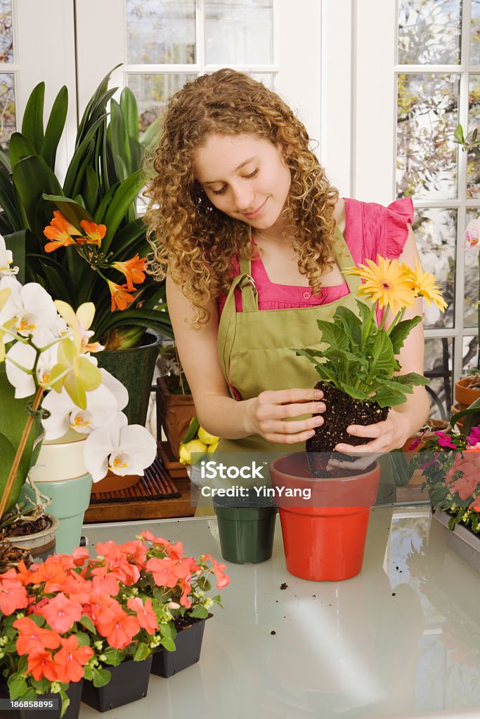 Petite entreprise propriétaire, Floris dans Magasin de fleurs, Plante en pot - Photo de Adulte libre de droits