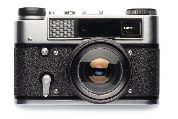 appareil photo télémétrique argentique 35mm isolé sur blanc - rangefinder camera photos et images de collection