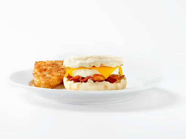 istock Bacon & Egg, English Muffin Breakfast Sandwich 186861185