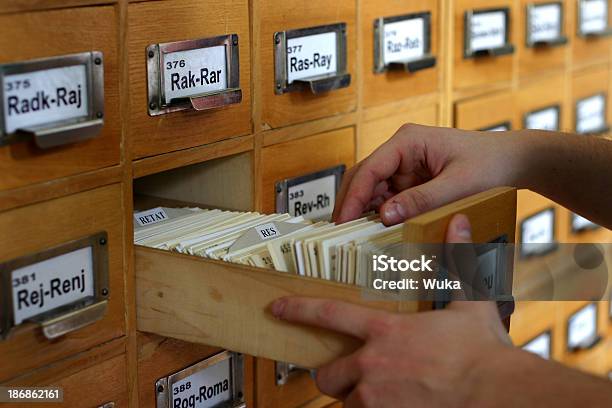 Cardkatalog Stockfoto und mehr Bilder von Akte - Akte, Aktenschrank, Alphabet