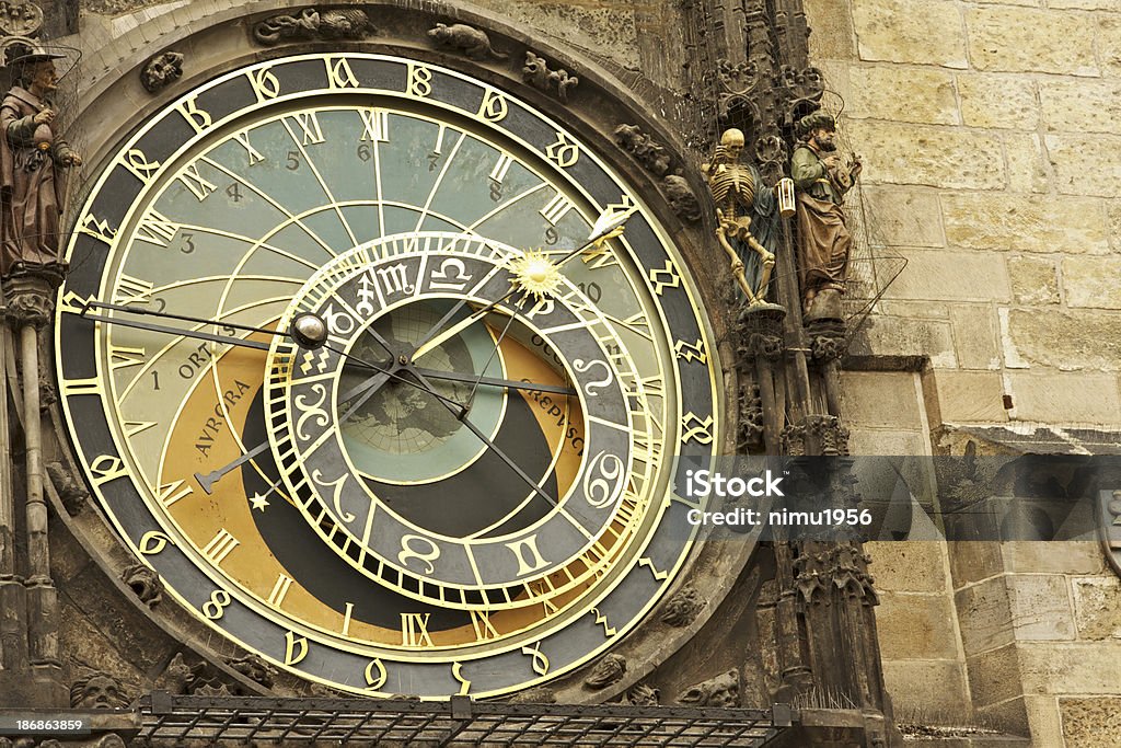 Reloj astronómico de praga - Foto de stock de Aire libre libre de derechos