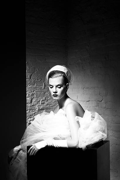 istock Modern Style. femme fatale. 186867308