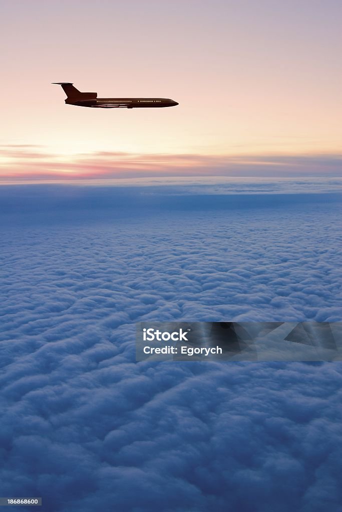 Nascer do sol de voo - Foto de stock de Avião royalty-free
