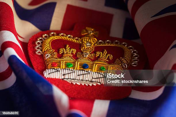 Gesticktes Queens Crown Logo Und Union Jack Stockfoto und mehr Bilder von Königin Elisabeth II. von England - Königin Elisabeth II. von England, Vereinigtes Königreich, Krone - Kopfbedeckung