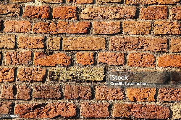 Stone Wall Stockfoto und mehr Bilder von Architektur - Architektur, Außenaufnahme von Gebäuden, Baumaterial