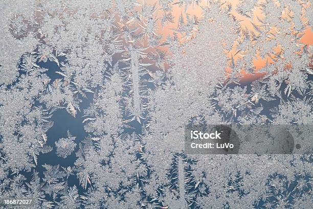 Padrão De Gelo - Fotografias de stock e mais imagens de A nevar - A nevar, Abstrato, Azul