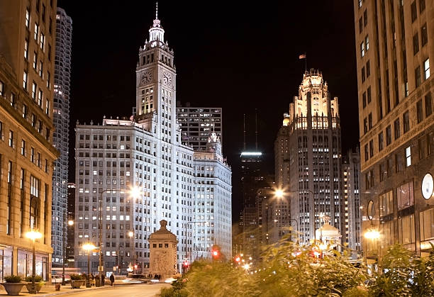 istock Chicago Wrigley Building and North Michigan Avenue 186872838