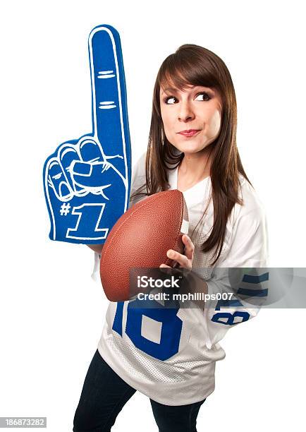 Fã De Futebol Feminino - Fotografias de stock e mais imagens de Futebol Americano - Futebol Americano, Fã, Bola de futebol americano - Bola