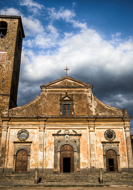istock Civita Church 186873822
