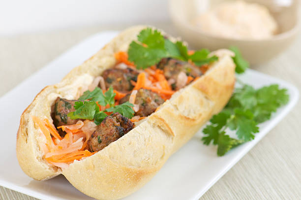 istock Vietnamese Pork Meatball Sandwich on White Plate 186875574