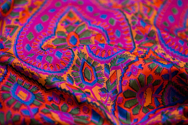 Kolorowy jedwab tkaniny – zdjęcie