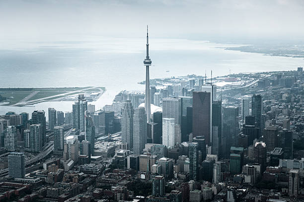 istock Toronto city aerial view 186879408