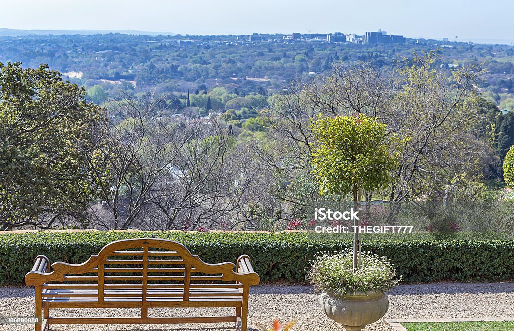 Panchina affacciata Rosebank - Foto stock royalty-free di Johannesburg