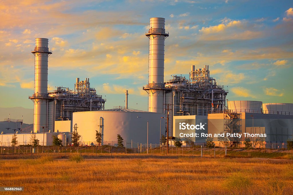 Природный газ произвели Electrical Электростанция - Стоковые фото Электростанция роялти-фри