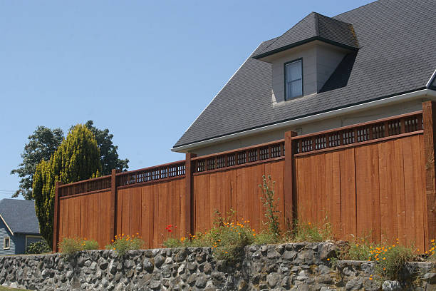 istock New Wooden Security Fence 186883596