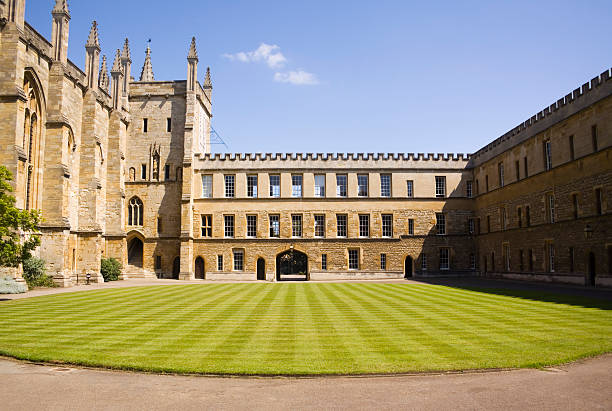 istock New College Oxford 186883983