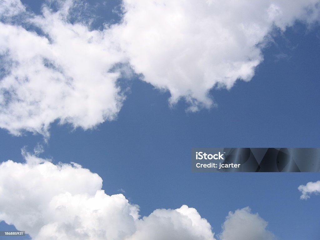 Niebo i chmury - Zbiór zdjęć royalty-free (Niebieski)