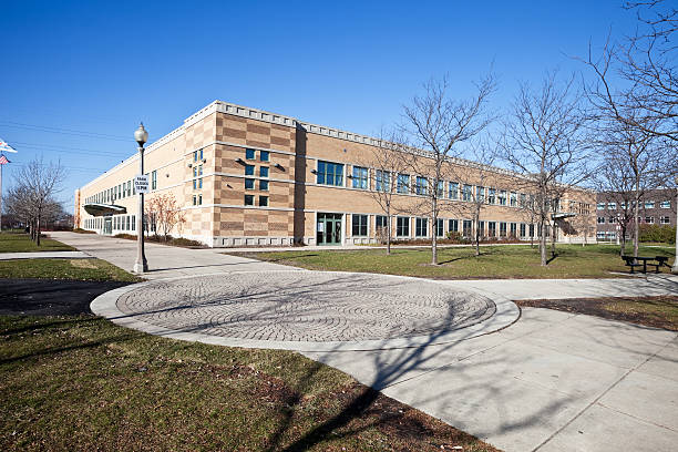 istock Elementary School in Gage Park, Chicago 186886366